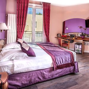 Kamer met een Queen Size Bed